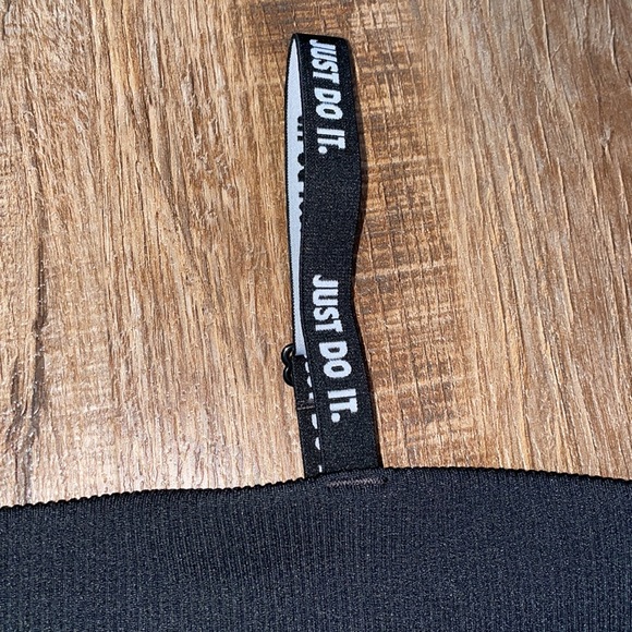 Nike JDI Cropped Rib Top Black - Picture 4 of 12